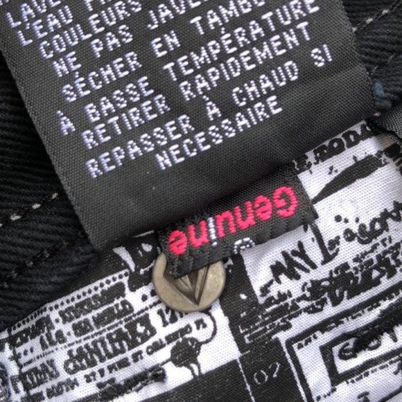 LIKE NEW VOLCOM BRAND BLACK SKINNY JEANS 28x28 ๐ - Picture 6 of 12
